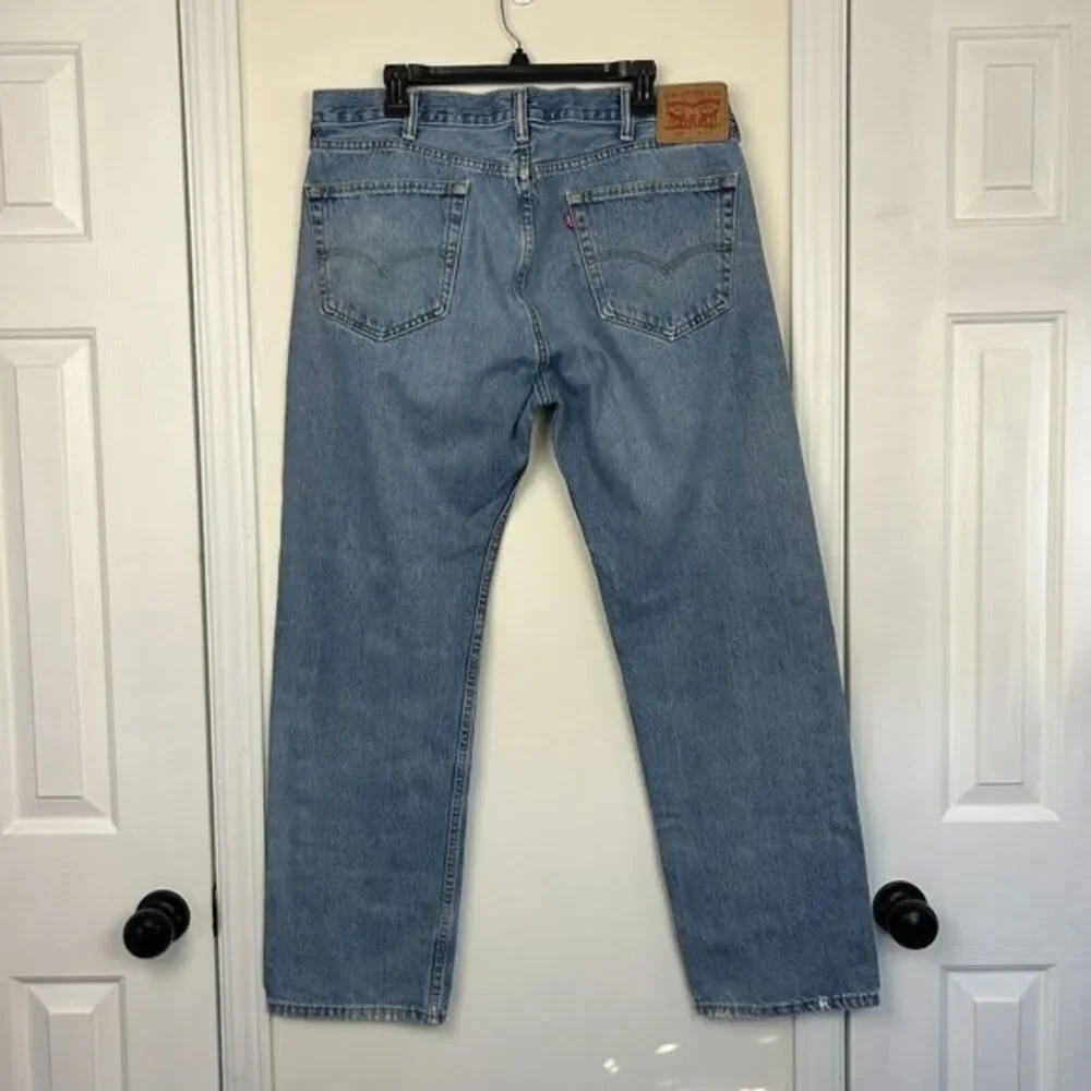 Levis 505 Regular Straight Men's 38x32 Light Wash Denim Blue‎ Jeans Zip *read